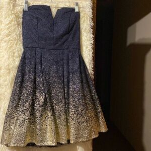 B. Darlin Dark Navy Blue And Gold Strapless Mini Semi Formal Dresss. Size 5/6.